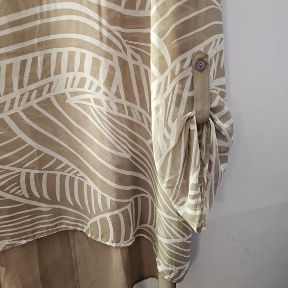 Chicos Beige White Neutral Print Chiffon Top Sz XL Roll Tab Sleeve Resort Office - Picture 4 of 6